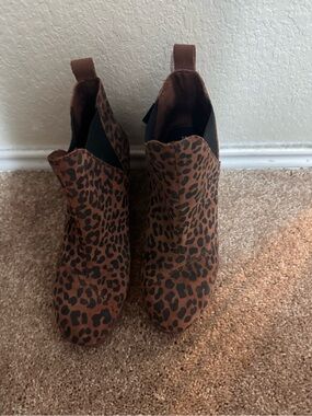 Toms Leopard Print Ankle Booties in Brown and Black